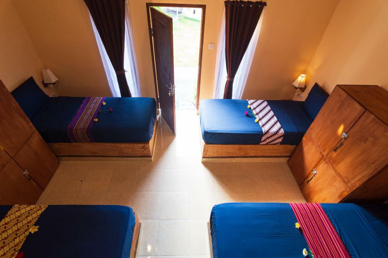 Отель Surf Camp 79 Kuta  Экстерьер фото